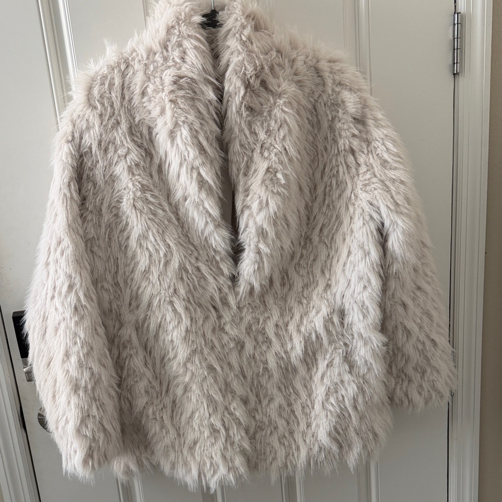 Giani Bernini Plush Faux Fur Teddy Coat in Light Taupe